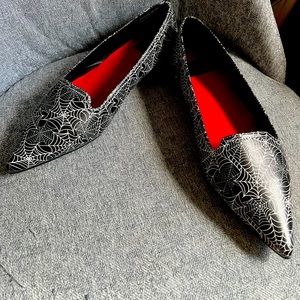 Brand new Spiderweb pointy toe slip on flats. Still in box.